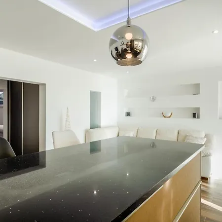 Luxury Apartman Martinis With Pool *