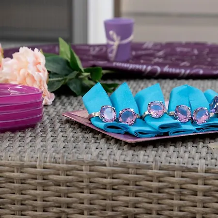 ゲストハウス Luxury Apartman Martinis With Pool
