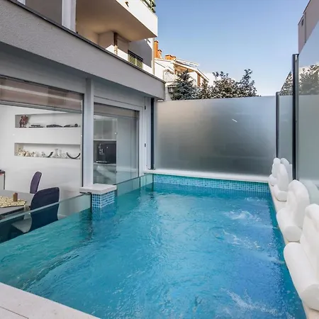 Luxury Apartman Martinis With Pool Casa de hóspedes Split